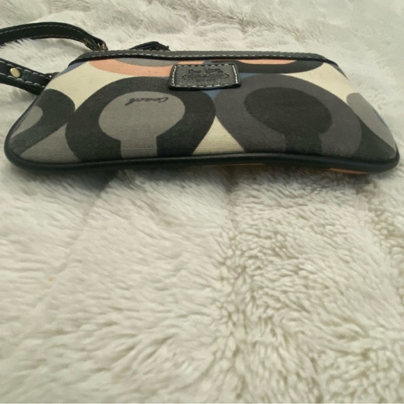 Coach Multicolor Circle Pattern Signature Wristlet - Picture 11 of 16